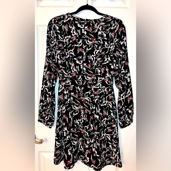 Vero Moda Long Sleeve Black Dress with White and Burgundy Floral Pattern Medium - Picture 3 of 3